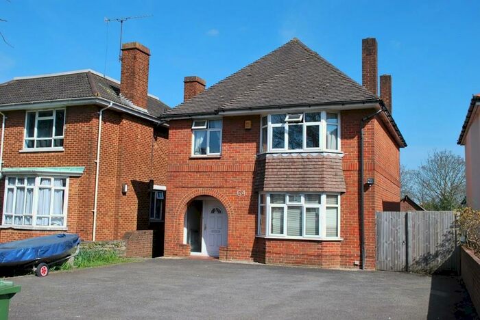 4 Bedroom Detached House To Rent In Portswood Road, Southampton, SO17