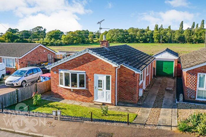2 Bedroom Detached Bungalow For Sale In Langmere Road, Watton, Thetford, IP25