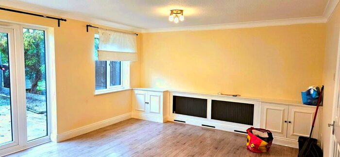 3 Bedroom Semi-Detached House To Rent In Long Green, Chigwell, IG7