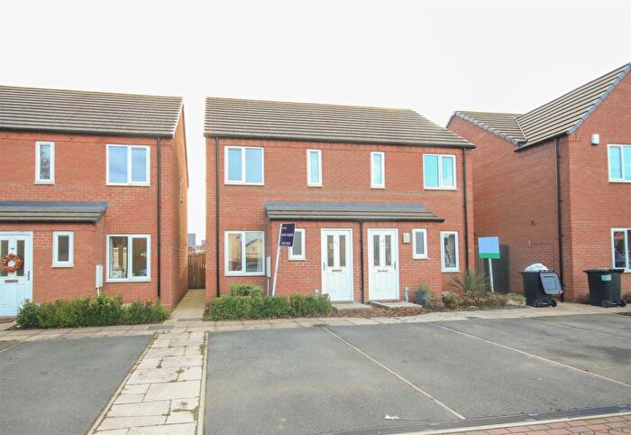 2 Bedroom Semi-Detached House To Rent In Stayers Road, Bessacarr, Doncaster, DN4