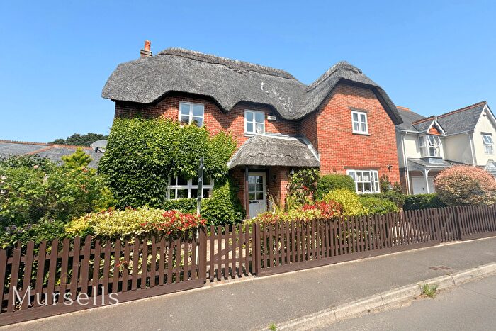 3 Bedroom Cottage For Sale In Lime Kiln Road, Lytchett Matravers, Poole, BH16