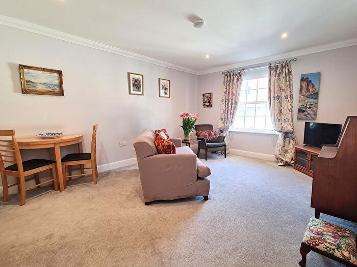 1 Bedroom Apartment For Sale In Fleur De Lis, Pound Lane, Wareham, BH20 - Photo 2
