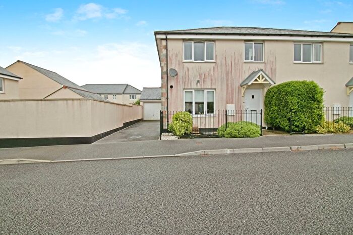 4 Bedroom Semi-Detached House For Sale In Penwethers Crescent, Truro, Cornwall, TR1