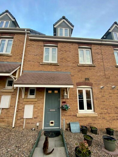 3 Bedroom House To Rent In Longacres, Brackla, Bridgend, CF31