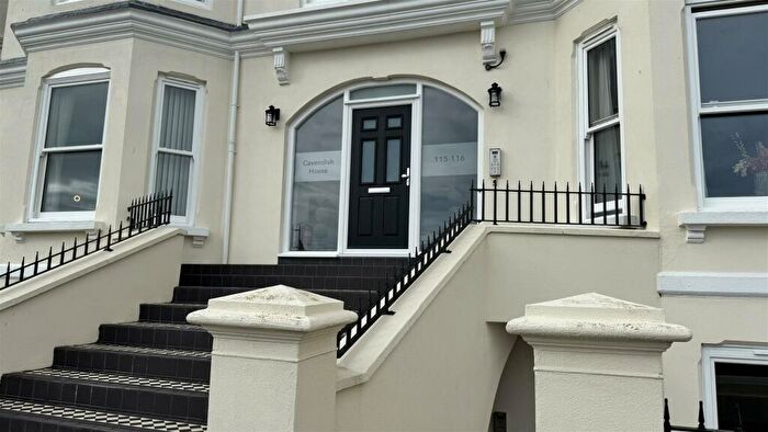 2 Bedroom Flat To Rent In Cavendish House, Marine Parade, Worthing, BN11