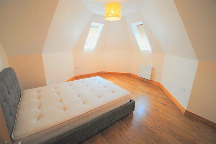 2 Bedroom Flat To Rent In Chailey Place, B Methuen Close, BH8