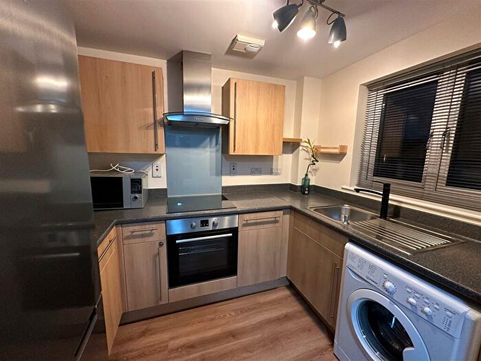 2 Bedroom Apartment To Rent In Mill Street, Slough, SL2