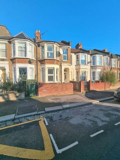 3 Bedroom Terraced House To Rent In Pretoria Road, Leytonstone, E11