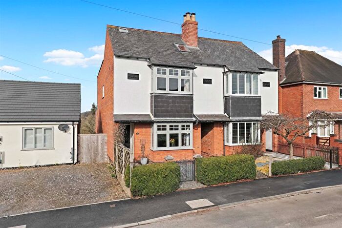 4 Bedroom Semi-Detached House For Sale In Church Road, Astwood Bank, B96