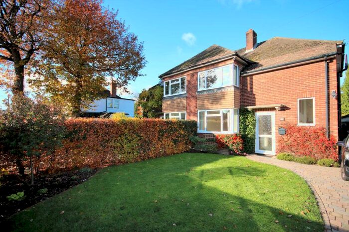 3 Bedroom Semi-Detached House To Rent In Southwood Road, Cove, GU14