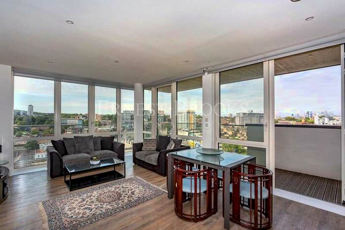 3 Bedroom Apartment To Rent In Naval House, Woolwich Riverside, SE18