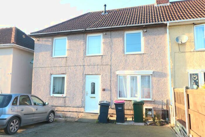 3 Bedroom Semi-Detached House To Rent In The Crescent East, Sunnyside, Rotherham, S66