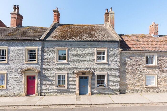 3 Bedroom Terraced House For Sale In High Street, Evercreech, BA4