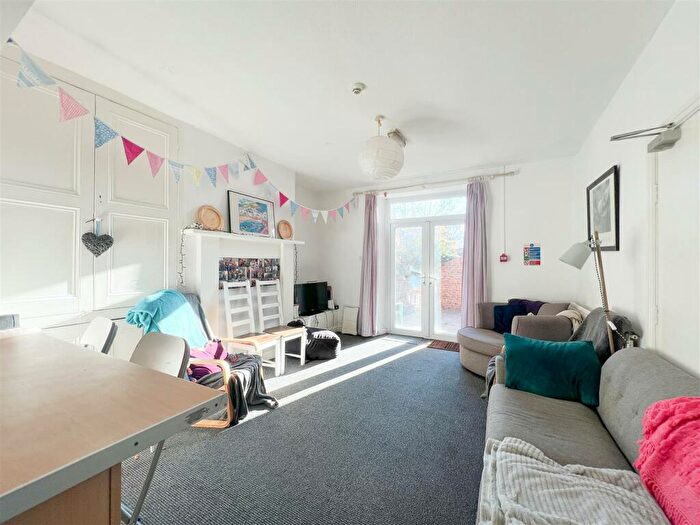 7 Bedroom House To Rent In Glossop Road, Sheffield, S10