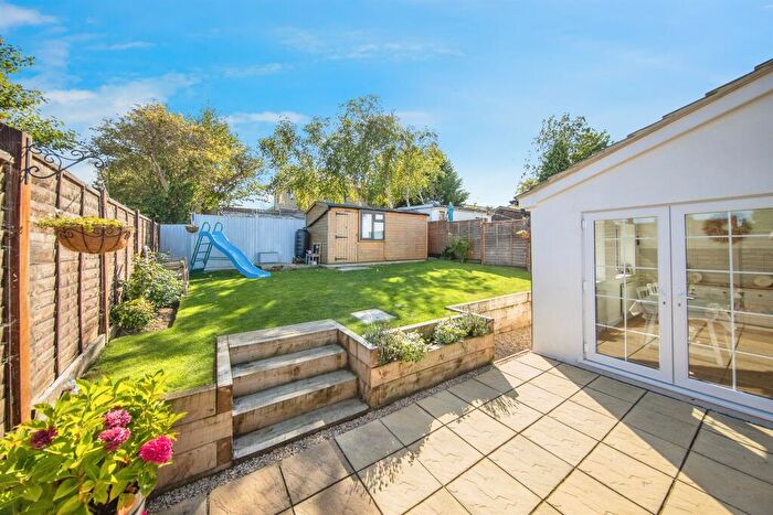 3 Bedroom End Of Terrace House For Sale In Wayside Close, Stowmarket, IP14