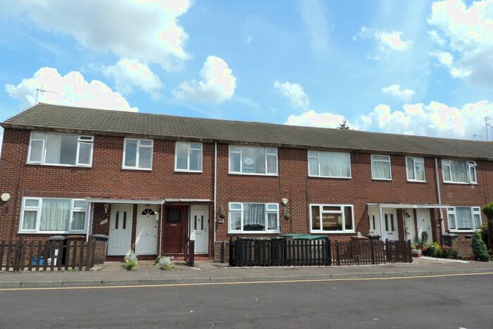 1 Bedroom Maisonette To Rent In Barnet Road, Potters Bar, EN6