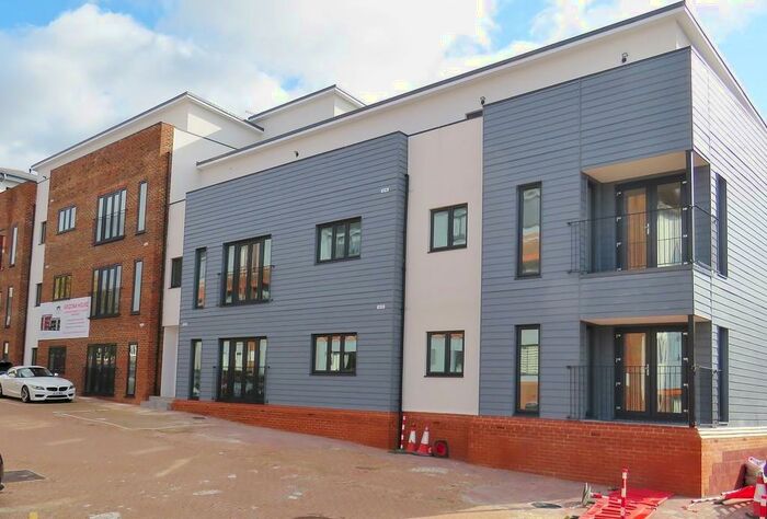 2 Bedroom Apartment To Rent In Cantelupe Road, East Grinstead, RH19