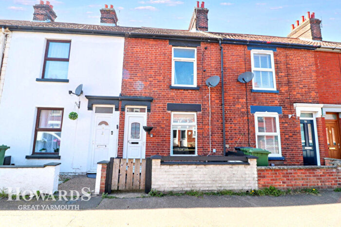 2 Bedroom Terraced House For Sale In Alderson Road, Great Yarmouth, NR30