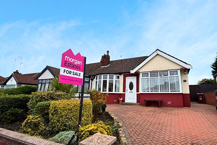 2 Bedroom Semi-Detached Bungalow For Sale In Southleigh Road, Leeds, LS11