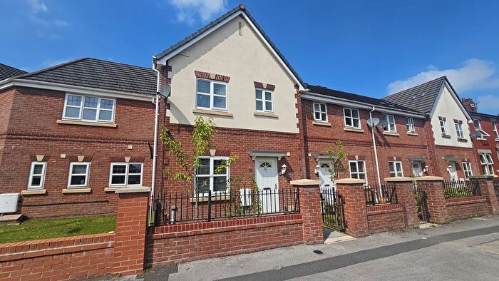 3 Bedroom Semi-Detached House To Rent In Sharoe Green Lane, Preston, PR2