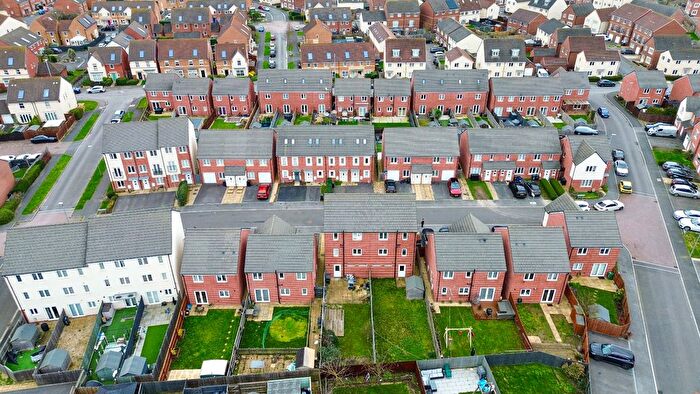 3 Bedroom Semi-detached House To Rent In Brimley Grove, Bridgwater, TA6