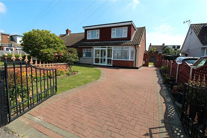 4 Bedroom Semi-Detached House For Sale In Nutcombe Crescent, Rochford, Essex, SS4