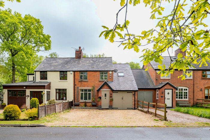 3 Bedroom Semi-Detached House For Sale In Haseley, Warwick, CV35