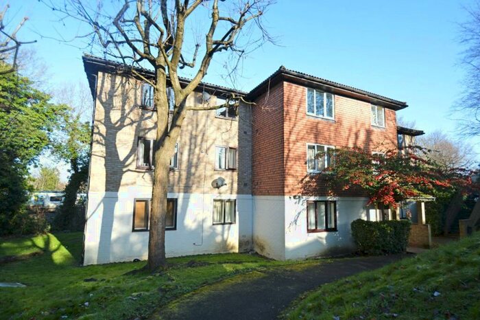 Apartment To Rent In Fairbairn Close, Purley, CR8