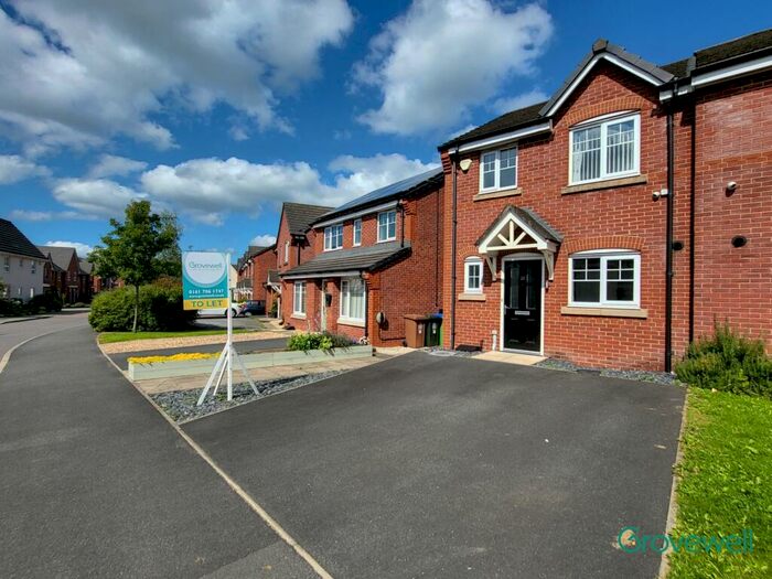 3 Bedroom Semi-Detached House To Rent In Penhurst Crescent, Heywood, OL10