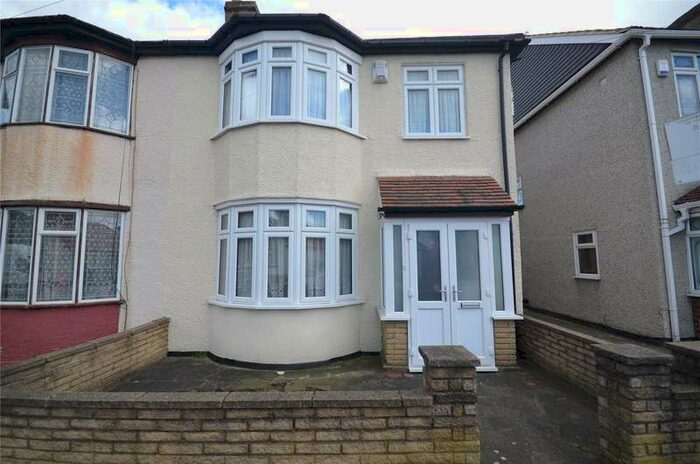 3 Bedroom Semi-Detached House To Rent In Cedar Road, Romford, Essex, RM7