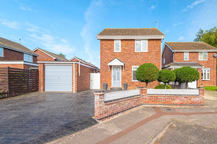 3 Bedroom Detached House For Sale In Oatlands Close, Carlton Colville, NR33