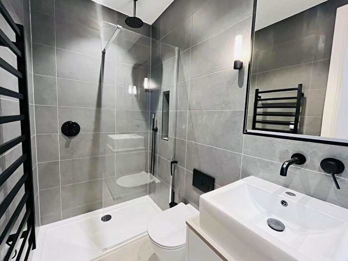 3 Bedroom Flat To Rent In Mentor House, Oberman Road, Dollis Hill, NW10