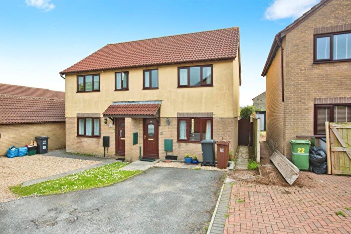 3 Bedroom Semi-Detached House For Sale In Society Road, Shepton Mallet, BA4