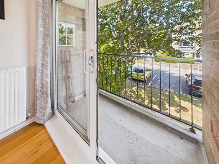 2 Bedroom Apartment To Rent In Osborne Road, Windsor, Berkshire, SL4