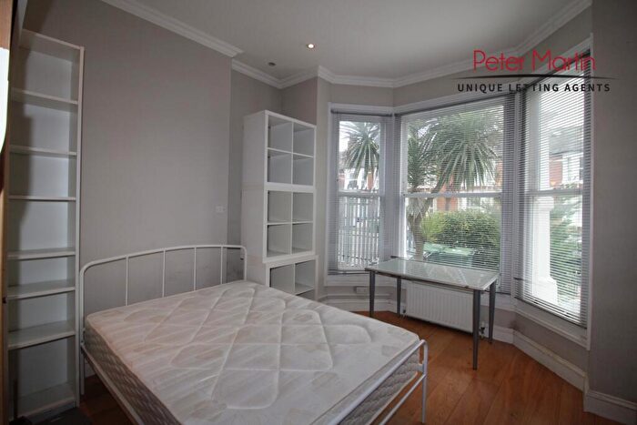 Flat To Rent In Hillfield Road, West Hampstead, NW6