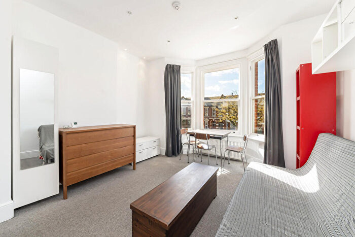 1 Bedroom Apartment To Rent In Yewfield Road, London, NW10