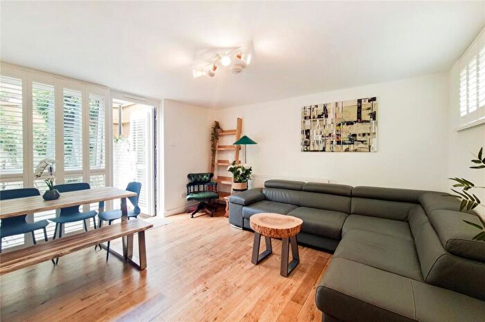 4 Bedroom Maisonette For Sale In Mutton Place, Chalk Farm, NW1