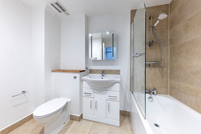 2 Bedroom Flat To Rent In Bryanston Square, London, W1H