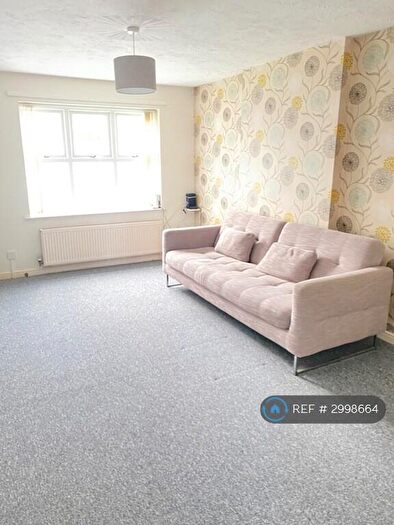 3 Bedroom Semi Detached House To Rent In Midvale Avenue, Sheffield, S6