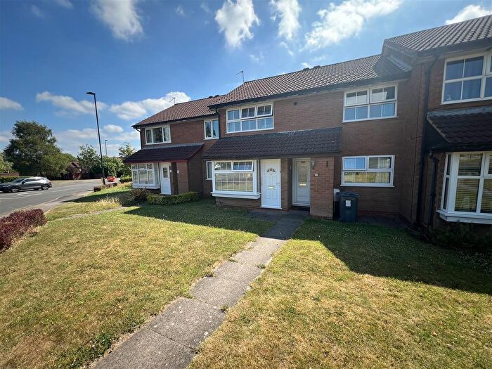 2 Bedroom Maisonette To Rent In Walkers Heath Road, Birmingham, West Midlands, B38