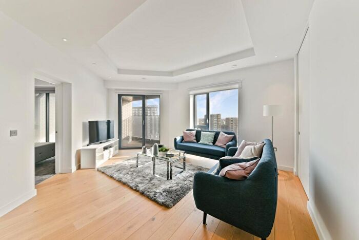 3 Bedroom Apartment For Sale In Grantham House, London City Island, E14