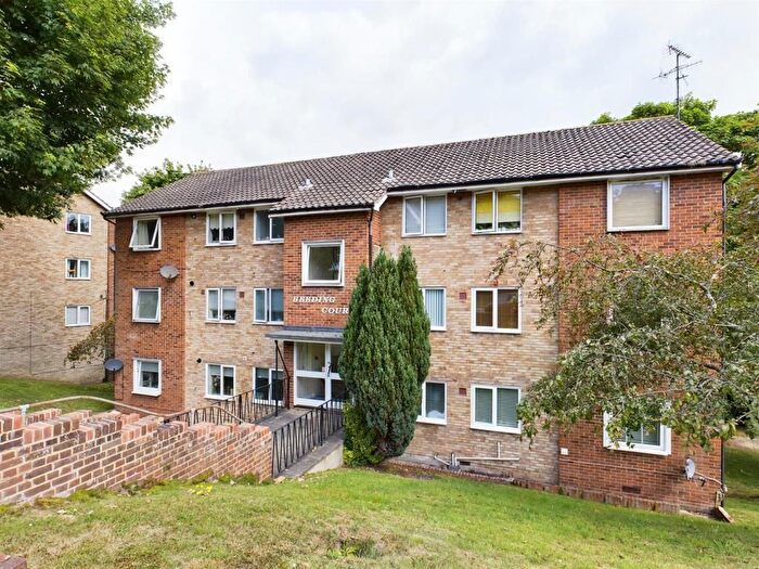 2 Bedroom Flat For Sale In Beeding Court, Mill Rise, Brighton, BN1