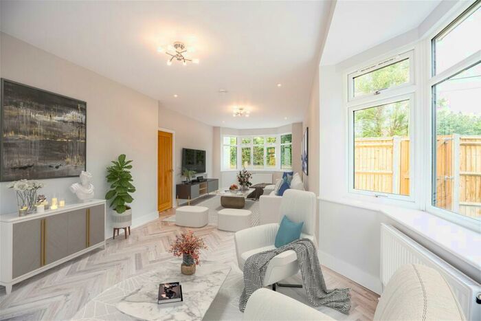 5 Bedroom Detached House For Sale In Fair Oak Road, Bishopstoke, Eastleigh, SO50