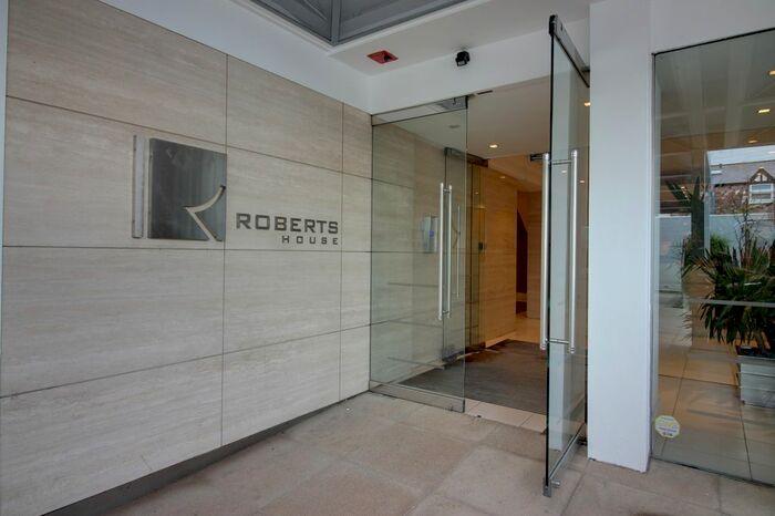 1 Bedroom Flat To Rent In Roberts House Manchester Road, Altrincham, WA14