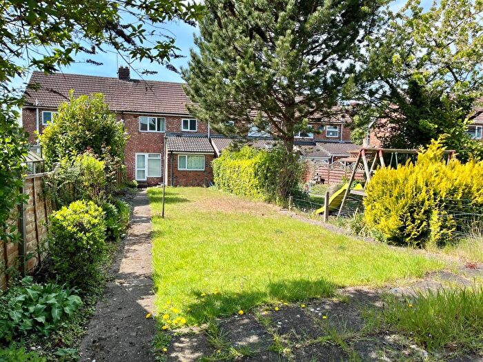 3 Bedroom Terraced House For Sale In Station Road, Brough, HU15