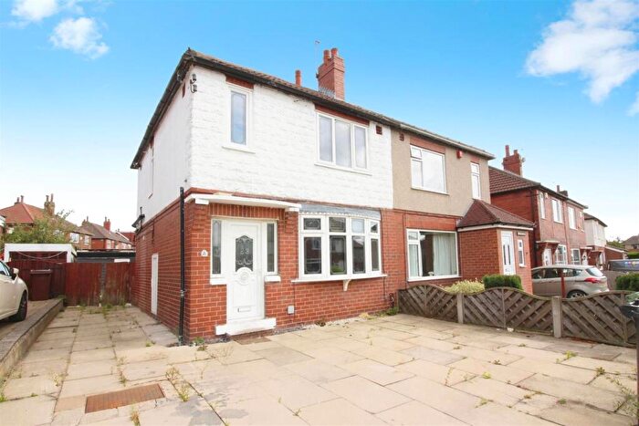 3 Bedroom Semi-Detached House For Sale In Brian Crescent, Leeds, LS15