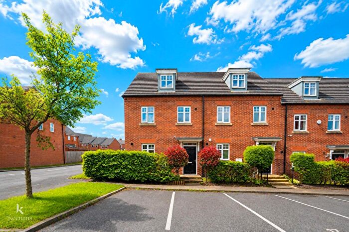 3 Bedroom Town House For Sale In Andrews Walk, Blackburn, BB2