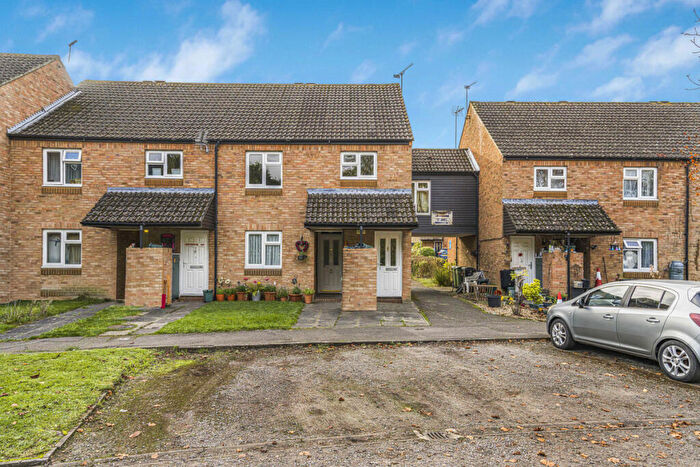 2 Bedroom Flat For Sale In Worthington Way, Wantage, OX12