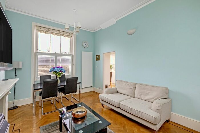 2 Bedroom Flat To Rent In Coleherne Road, London, SW10