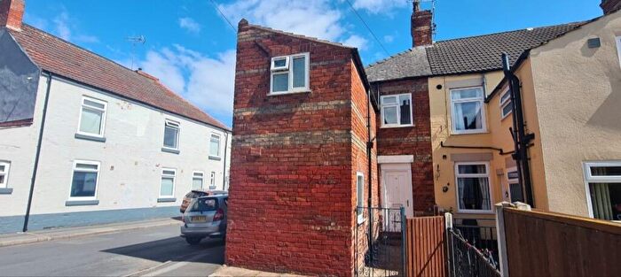 2 Bedroom Flat To Rent In Flat A, Grafton Street, Worksop, S80